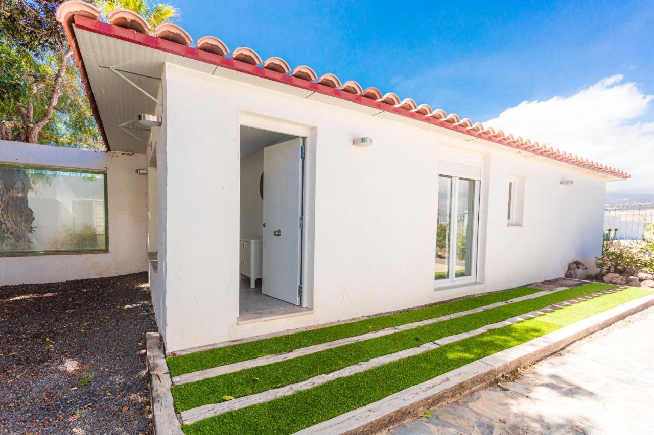 Alamos Park-Stunning Villa In Huge Private Grounds San Miguel de Abona Exteriör bild